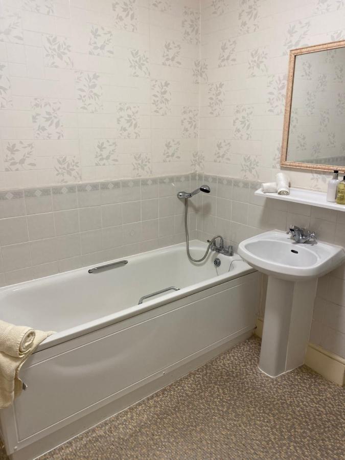 The Kingswood Guest House - Adult Only Weymouth Eksteriør bilde